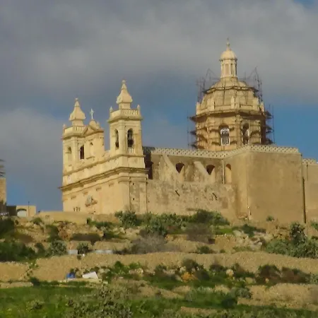 Ic Cens Ta' Kola * Zebbug (Gozo)