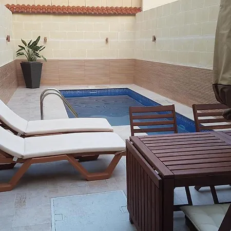 Ic Cens Ta' Kola Bed & Breakfast