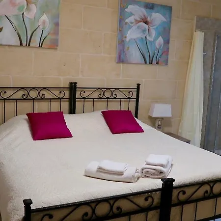 Bed & Breakfast Ic Cens Ta' Kola