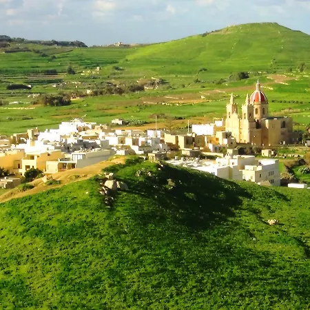 Ic Cens Ta' Kola فندق مبيت وإفطار Zebbug (Gozo)