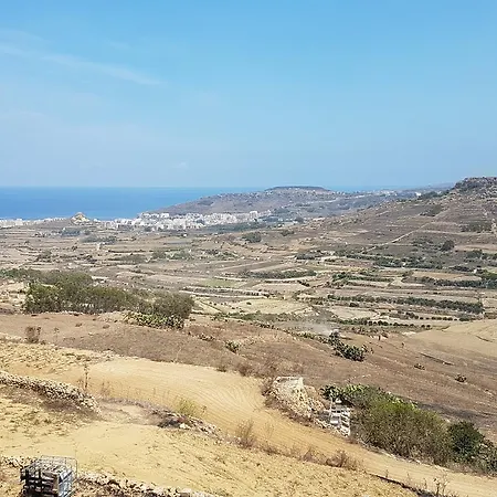 Ic Cens Ta' Kola فندق مبيت وإفطار
